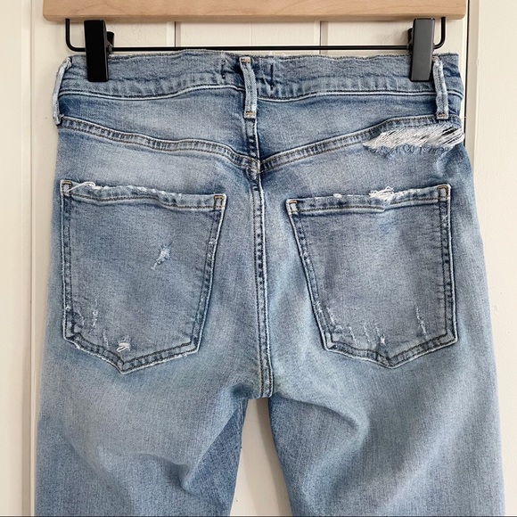 Agolde Sophie Crop Jean with Distressed Hem - Picture 9 of 16